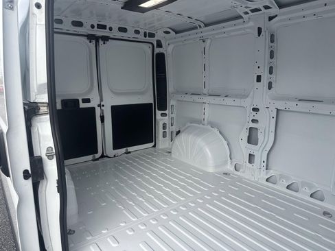 New 2026 RAM ProMaster 1500 w/ Convenience Group FWD image 6