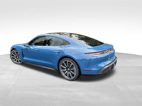 Used 2022 Porsche Taycan 4S image 6