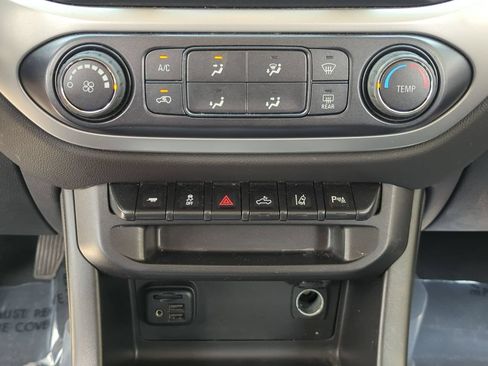 Certified 2022 Chevrolet Colorado LT w/ Redline Special Edition RWD image 17