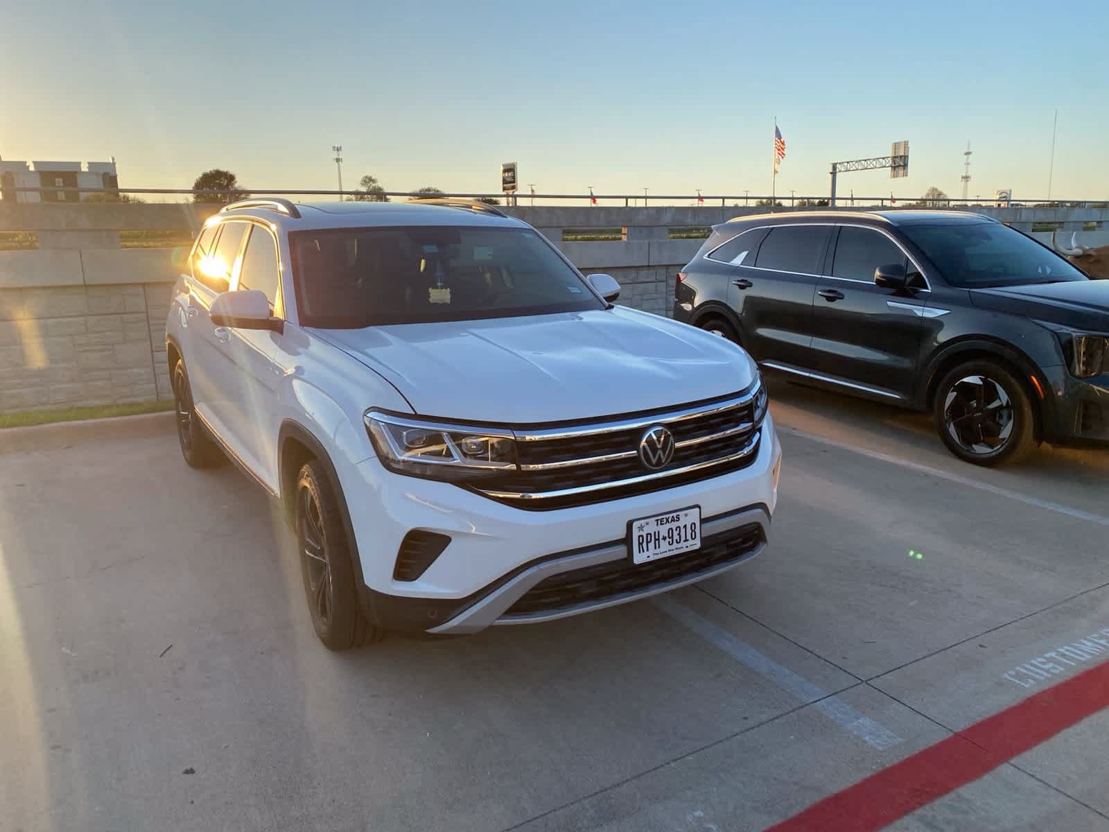 Used 2022 Volkswagen Atlas SE AWD/4WD image 1