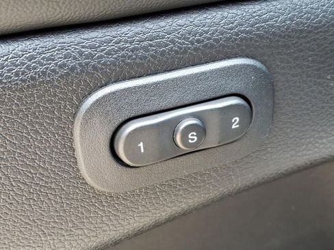 Used 2020 Jeep Grand Cherokee Limited AWD/4WD image 12