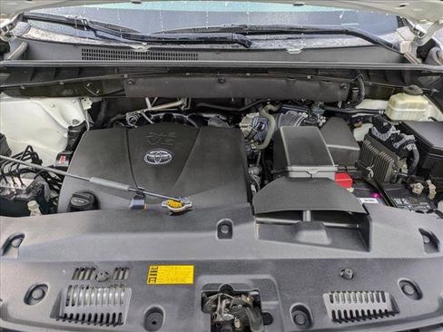 Used 2017 Toyota Highlander Limited image 23