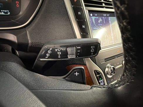 Certified 2019 Lincoln Nautilus Reserve AWD/4WD image 18