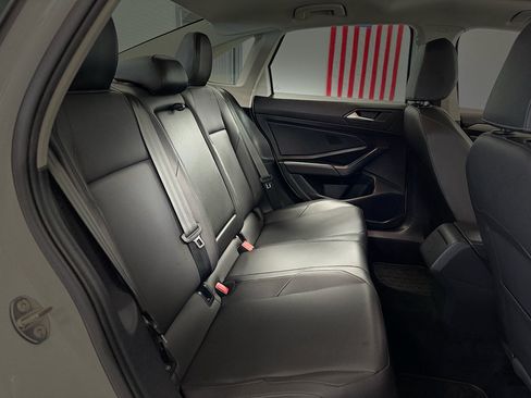 Used 2019 Volkswagen Jetta SE FWD image 24