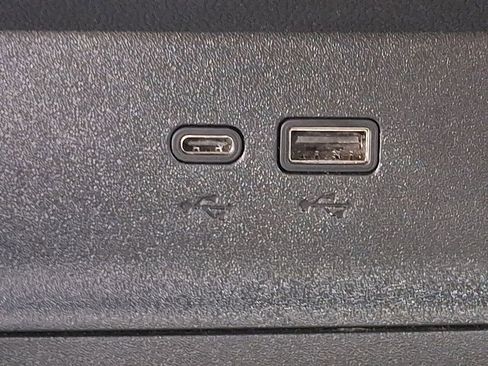 Used 2025 Chevrolet Equinox LT AWD/4WD image 25