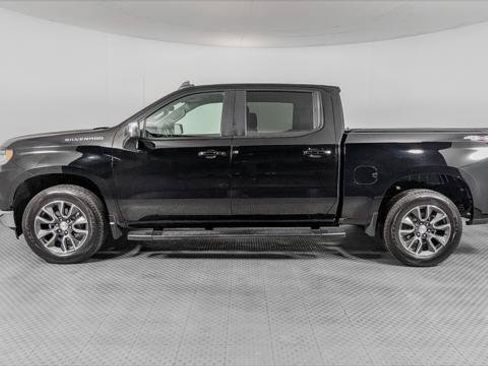 Used 2023 Chevrolet Silverado 1500 LT AWD/4WD image 3