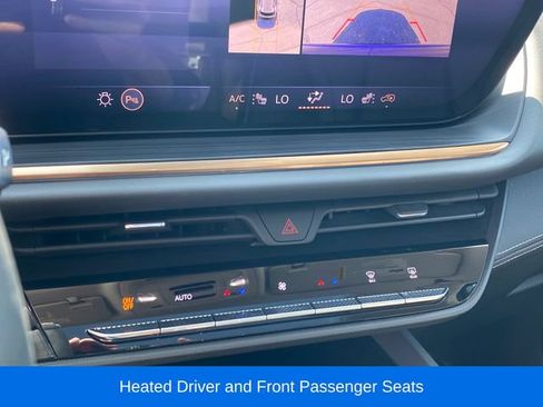 Certified 2025 Buick Envision Avenir AWD/4WD image 13
