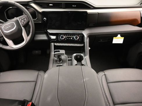 New 2026 GMC Sierra 1500 Denali AWD/4WD image 15