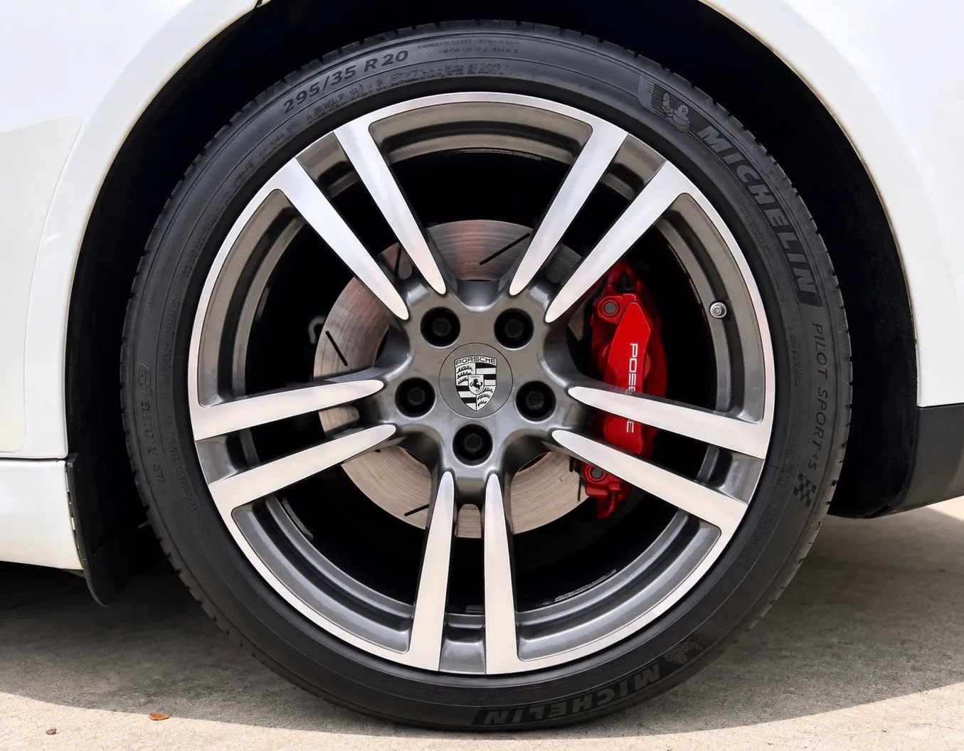 Used 2014 Porsche Panamera 4 AWD/4WD image 9