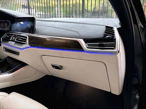 Used 2023 BMW X5 M50i w/ Executive Package image 18