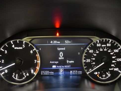 Certified 2024 Nissan Altima 2.5 SR w/ SR Premium Package image 27