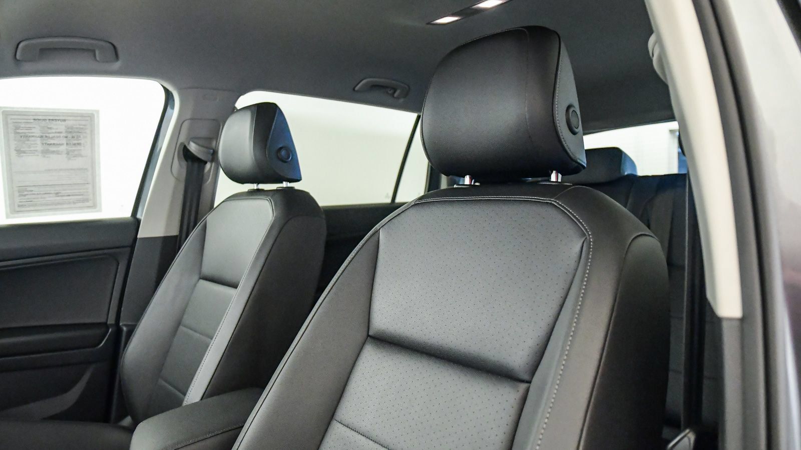 Used 2020 Volkswagen Tiguan SE FWD image 20