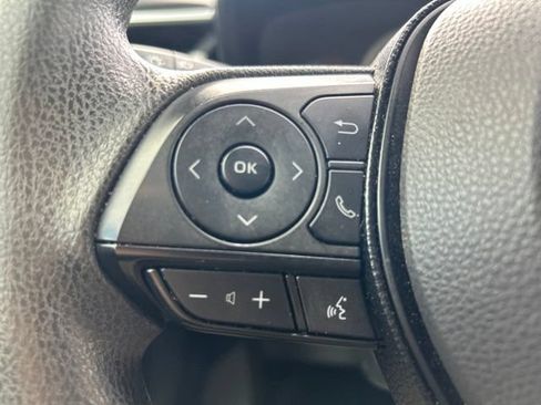 Used 2021 Toyota Corolla LE FWD image 15