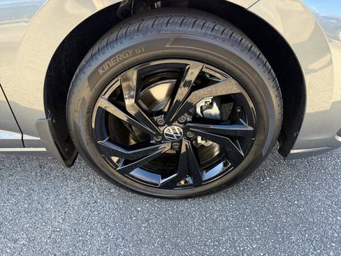 New 2026 Volkswagen Jetta SE image 25