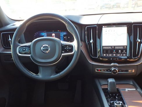 Certified 2024 Volvo XC60 B5 Plus w/ Protection Package Premier AWD/4WD image 13