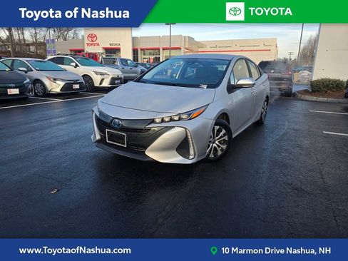 Certified 2021 Toyota Prius Prime XLE image 1