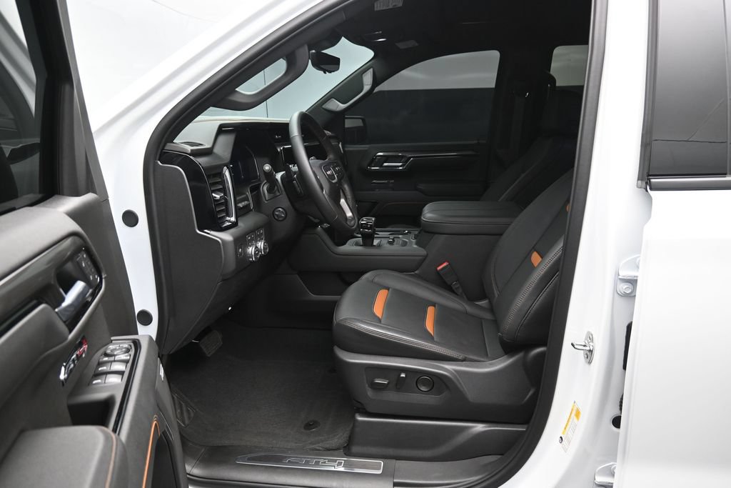Used 2026 GMC Sierra 1500 AT4 w/ AT4 Premium Package AWD/4WD image 9