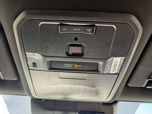 Used 2024 Toyota Tacoma TRD Off-Road image 31