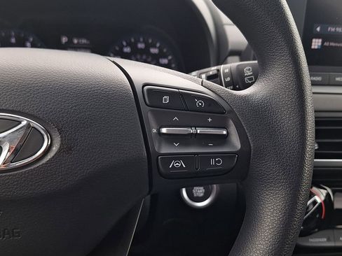Certified 2023 Hyundai Kona SEL AWD/4WD image 17
