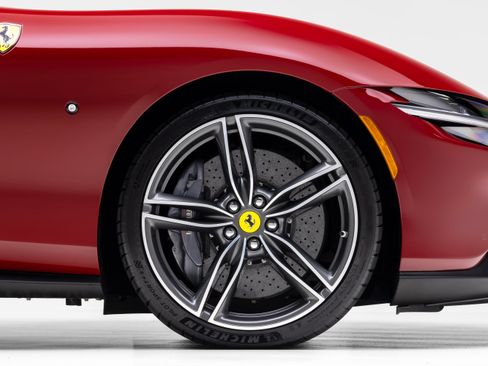 Certified 2022 Ferrari Roma RWD image 17