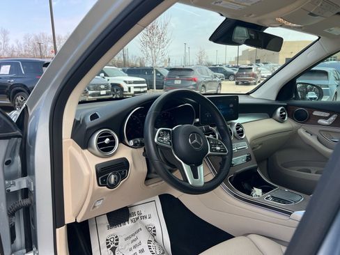 Used 2022 Mercedes-Benz GLC 300 image 23
