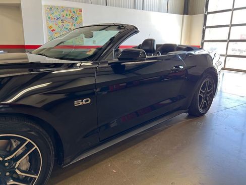 Used 2020 Ford Mustang GT Premium image 30