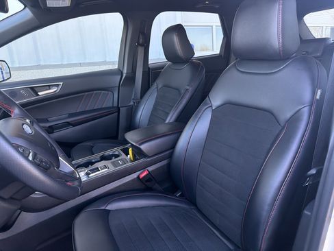 Used 2023 Ford Edge ST-Line AWD/4WD image 21