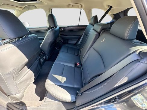 Used 2019 Subaru Outback 2.5i Limited AWD/4WD image 24
