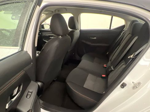 Used 2024 Nissan Sentra SR FWD image 16
