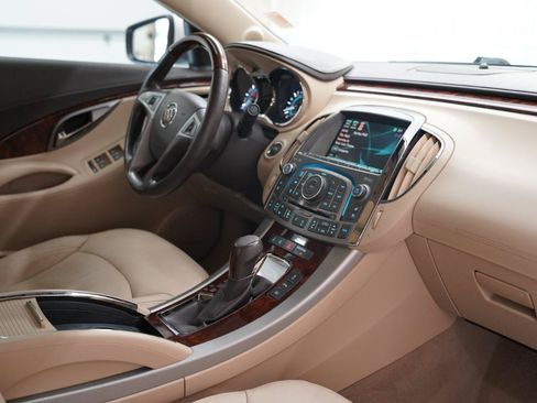 Used 2011 Buick LaCrosse CXS w/ Driver Confidence Package FWD image 17