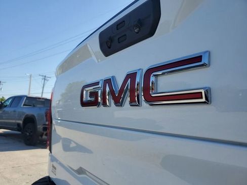 New 2026 GMC Sierra 1500 AT4 w/ AT4 Premium Package image 7