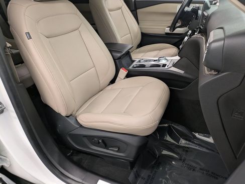 Used 2022 Ford Explorer Limited w/ Equipment Group 301A image 28
