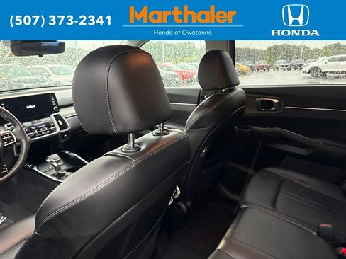 Used 2023 Kia Sorento S AWD/4WD image 13