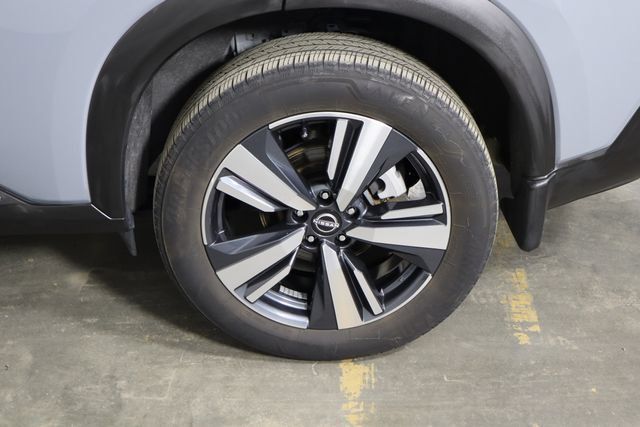 Used 2023 Nissan Rogue SL FWD image 38