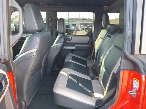 Used 2023 Ford Bronco Wildtrak image 10