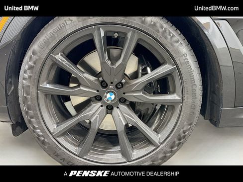 Used 2024 BMW X7 xDrive40i w/ Executive Package AWD/4WD image 2