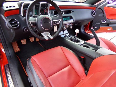 Used 2011 Chevrolet Camaro SS w/ RS Package image 24