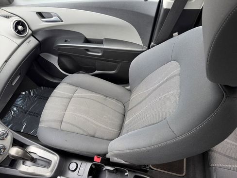 Used 2015 Chevrolet Sonic LT FWD image 35