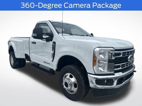 Certified 2025 Ford F350 XLT w/ 360-Degree Camera Package image 3