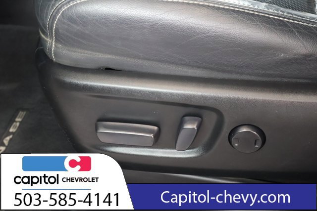 Used 2016 Toyota Sienna SE FWD image 13