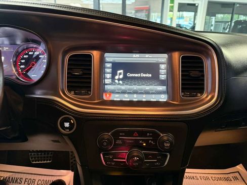 Used 2022 Dodge Charger Scat Pack w/ Plus Group RWD image 17