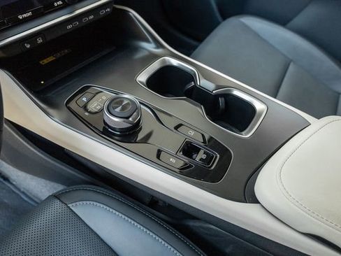 Used 2024 Lexus RZ 300e Premium image 10