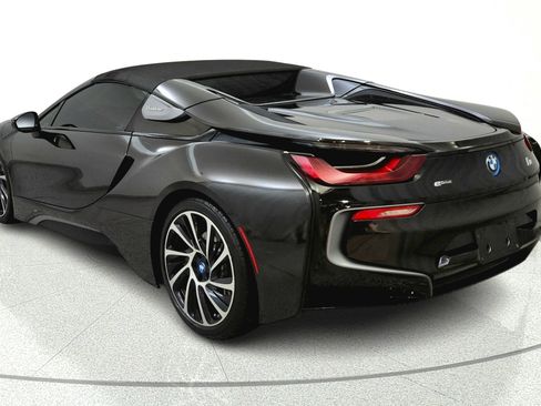 Used 2019 BMW i8 Roadster AWD/4WD image 5