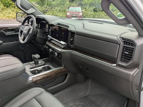 Used 2024 GMC Sierra 1500 Elevation w/ Elevation Premium Package AWD/4WD image 37