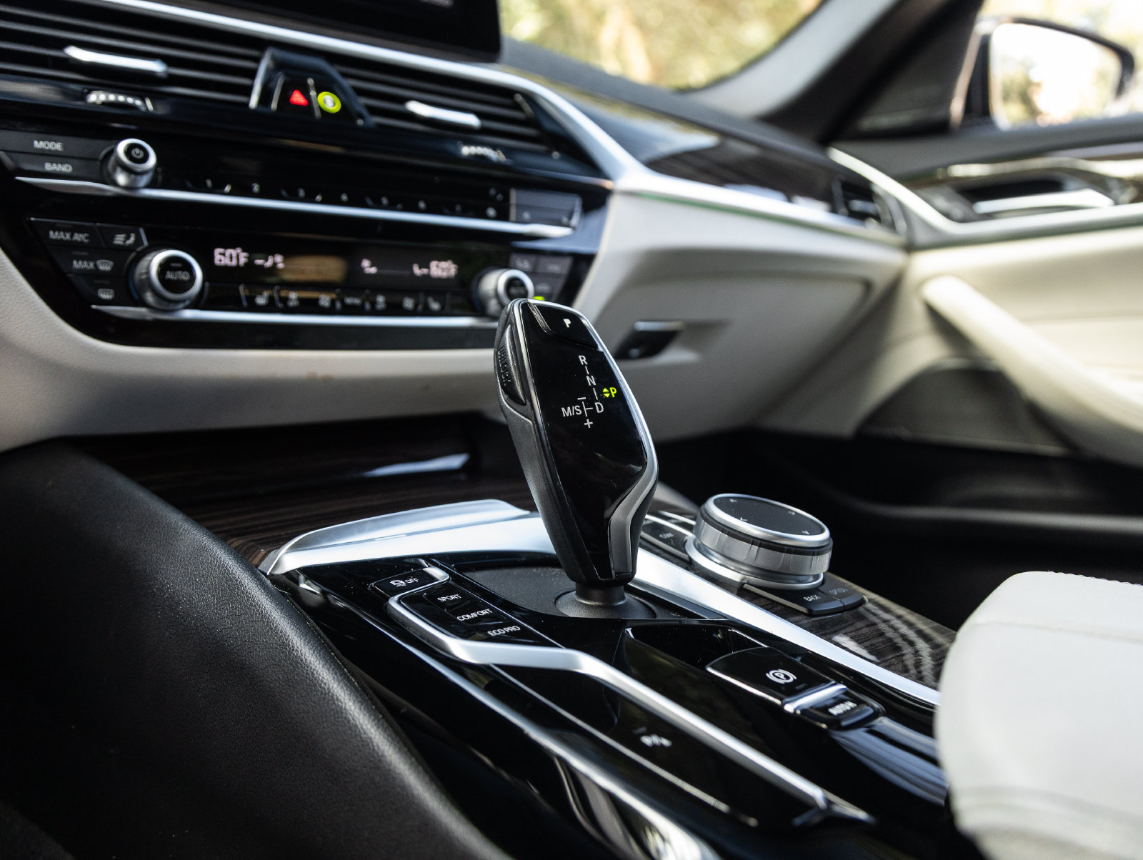 Used 2022 BMW 540i w/ Premium Package RWD image 28