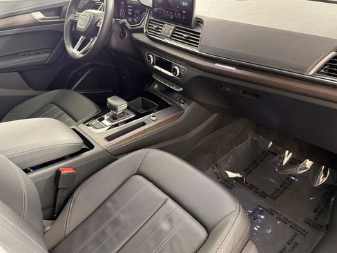 Used 2023 Audi Q5 2.0T Premium Plus w/ Premium Plus Package AWD/4WD image 15