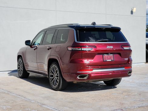 Used 2023 Jeep Grand Cherokee L Summit AWD/4WD image 6