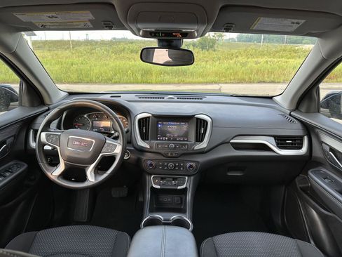 Used 2024 GMC Terrain SLE w/ Driver Convenience Package AWD/4WD image 14