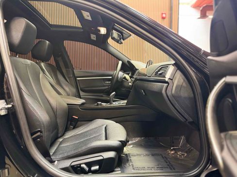 Used 2018 BMW 330i Sedan RWD image 31