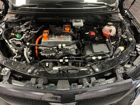 Certified 2025 Cadillac Optiq Sport 1 w/ LPO, ONYX Package AWD/4WD image 23